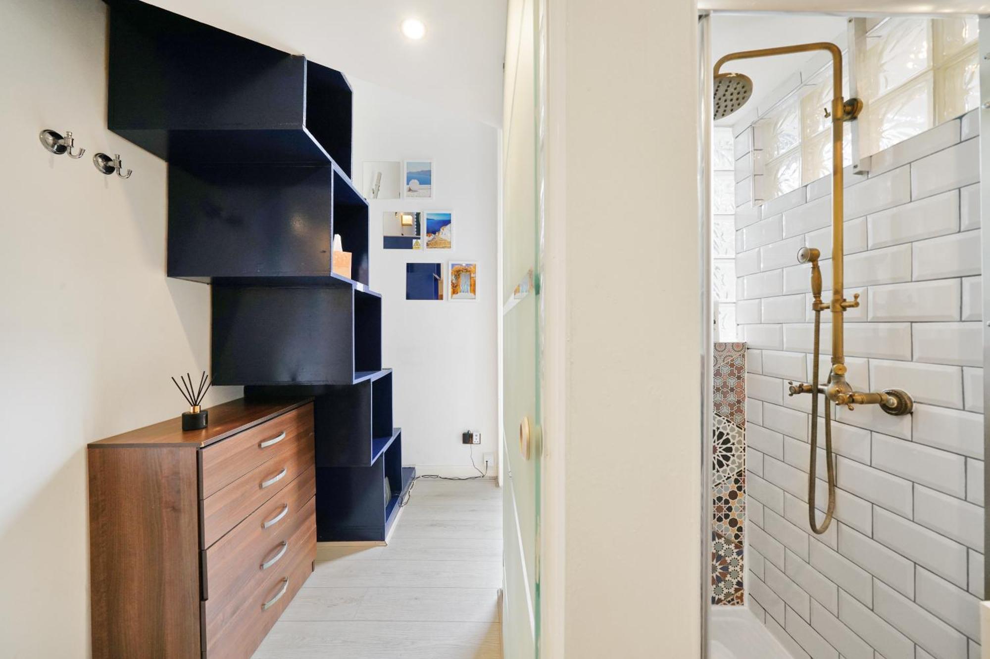 Cozy Split-Level Studio By Livestay Short Lets & Serviced Accommodation London Bagian luar foto